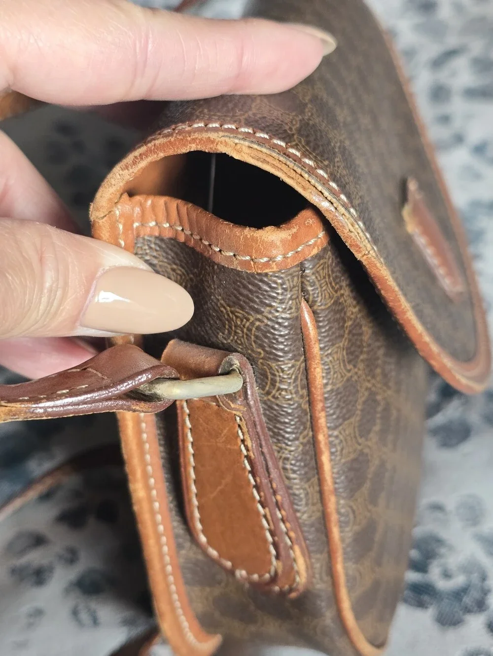 Celine classic saddle